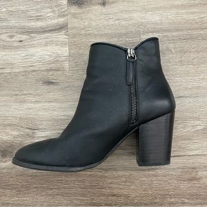 Thursday Boots Leather Boot Size 8.5